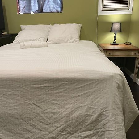 Private Standalone Room W/ Tv, Wifi & Ac In קרסון מראה חיצוני תמונה