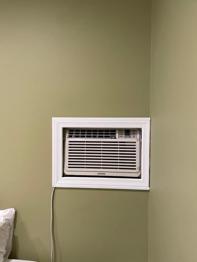 Private Standalone Room W/ Tv, Wifi & Ac In קרסון מראה חיצוני תמונה