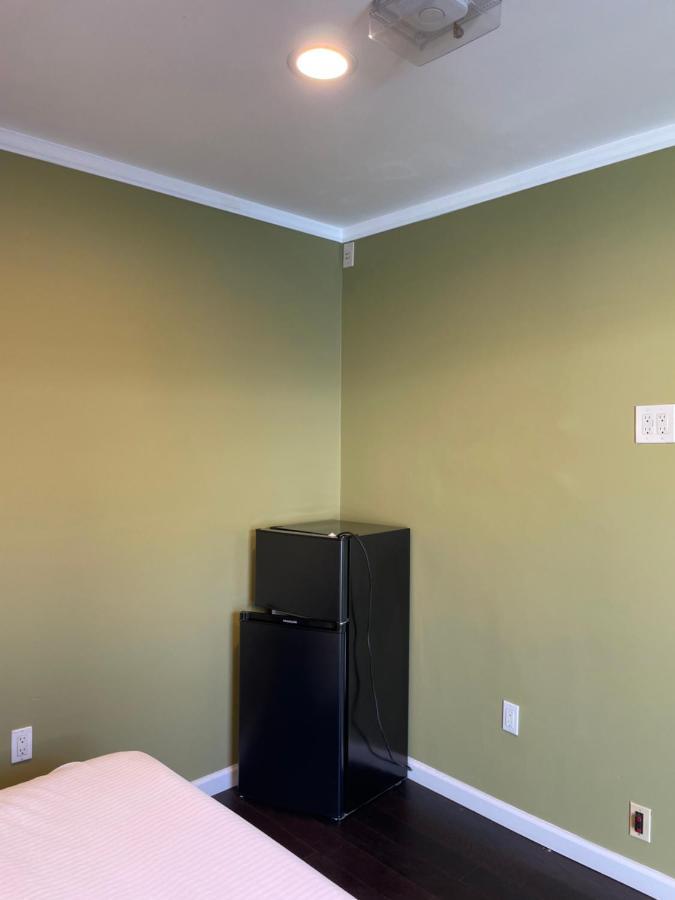 Private Standalone Room W/ Tv, Wifi & Ac In קרסון מראה חיצוני תמונה